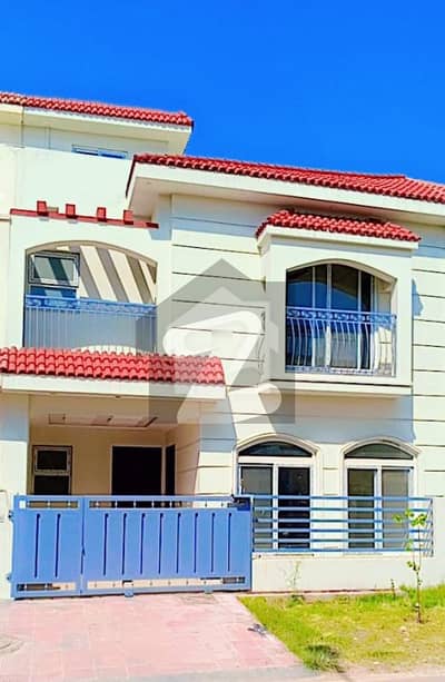 5 Marla House For Rent Park View City