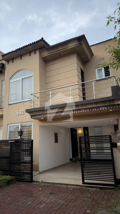 Ready To sale A House 7 Marla In Bahria Town Phase 8 - Usman Block Rawalpindi