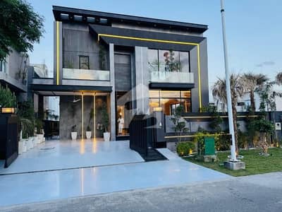 1 Kanal Beautifully Designed Modern House Upper Portion For Rent In DHA Phase 6