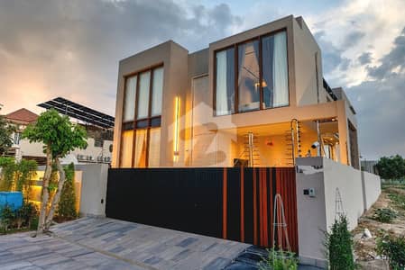 Mazhar Muneer | 7-Bed Luxury House | Fully Furnished | Full Basement | Prime Location
