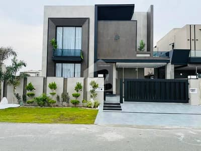 1 Kanal Beautifully Designed Modern House Upper Portion For Rent In DHA Phase 6