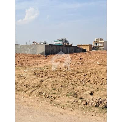 Residential Plot 50x90 St#99 Margalla Face Level Plot Prime Location Available For Sale In G-14/3