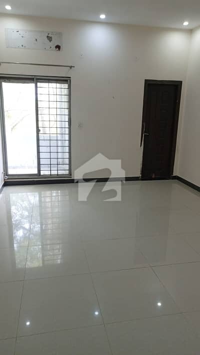 10 Marla House For Rent With Complete Solour System