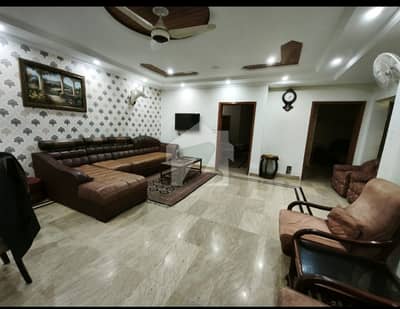 جوہر ٹاؤن لاہور میں 5 کمروں کا 12 مرلہ مکان 5.35 کروڑ میں برائے فروخت۔ جوہر ٹاؤن لاہور میں 5 کمروں کا 12 مرلہ مکان 5.35 کروڑ میں برائے فروخت۔