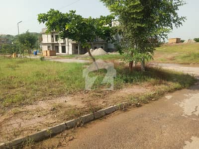 DHA Phase 3,Sector B, 1Kannal Corner, South Face Plot For Sale