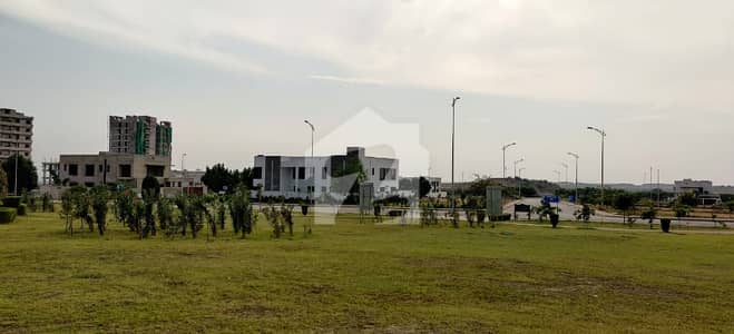 بحریہ ٹاؤن - پریسنٹ 4 بحریہ ٹاؤن کراچی,کراچی میں 1 کنال رہائشی پلاٹ 1.36 کروڑ میں برائے فروخت۔