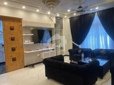 HOUSE FOR RENT IN F-8