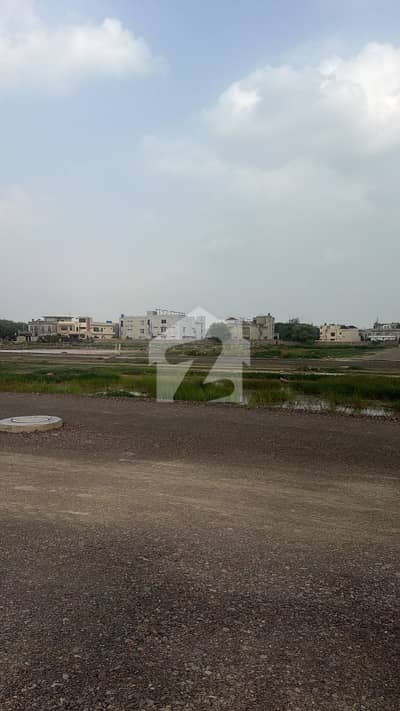 Prime Location Union Town - Block D Residential Plot Sized 10 Marla For sale