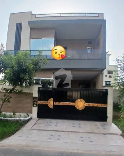 FIVE MARLA MODREN HOUSE FOR SALE FIVE MARLA MODREN HOUSE FOR SALE