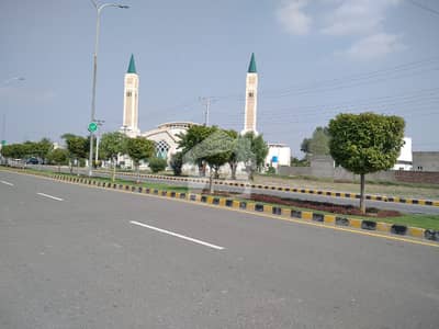 Prime Location 5 Marla Plot For Sale In BB Block, Central Park, Lahore Prime Location 5 Marla Plot For Sale In BB Block, Central Park, Lahore