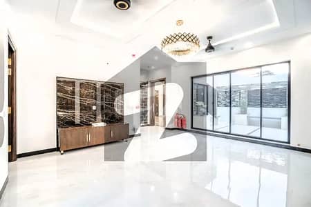 Separate Entrance 1 Kanal Lavish Upper Portion On Top Location For Rent In DHA Phase 6 Lahore