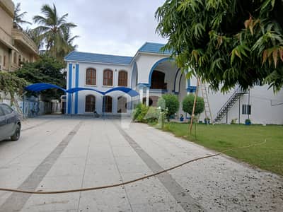 1500 Sq. Yds. Commercial Bungalow Gulshan-E-Iqbal Block 7 1500 Sq. Yds. Commercial Bungalow Gulshan-E-Iqbal Block 7