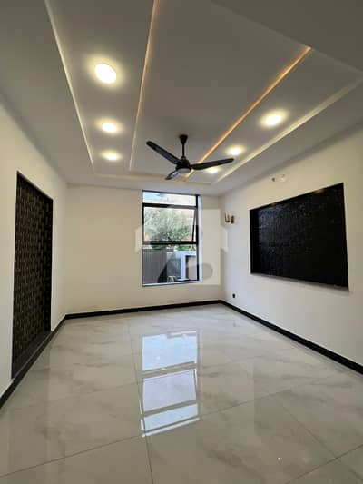 Stylish 10 Marla House With Premium Finishing | Ready To Move For Sale At Bahria Orchard Block Central Phase 1 Raiwind Lahore Stylish 10 Marla House With Premium Finishing | Ready To Move For Sale At Bahria Orchard Block Central Phase 1 Raiwind Lahore