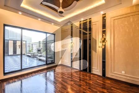 Separate Entrance 1 Kanal Lavish Upper Portion On Top Location For Rent In DHA Phase 6 Lahore