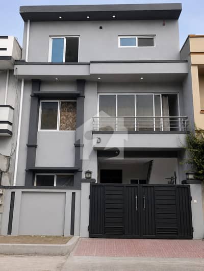 5 Marla Triple Storey House for Sale