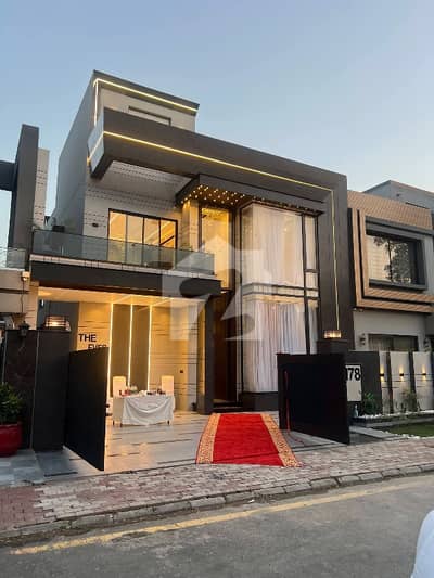 10 Marla Facing Park Ultra Modren Design Luxury Bungalow Near DHA Phase 7 10 Marla Facing Park Ultra Modren Design Luxury Bungalow Near DHA Phase 7