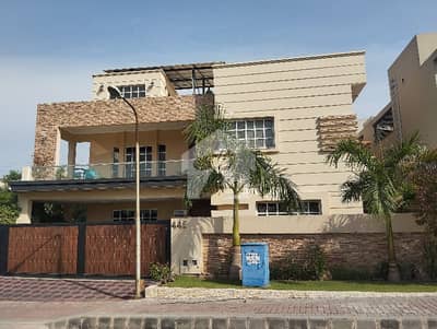 1 Kanal Excellent Condition 6 Bed House For Sale In Bahria Town Phase 3