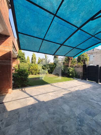 One Kanal Used Modern Design Owner Build Bungalow For Sale At Prime Location Of DHA Lahore 50Ft Road Near To Park Masjid & Commercial Market. One Kanal Used Modern Design Owner Build Bungalow For Sale At Prime Location Of DHA Lahore 50Ft Road Near To Park Masjid & Commercial Market.
