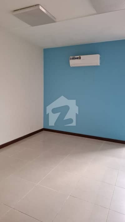 Flat For Rent In Lakhani Pride 2 3 Bed D. D