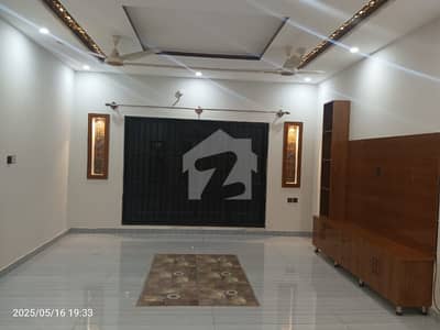 Good Location Upper Portion For Rent