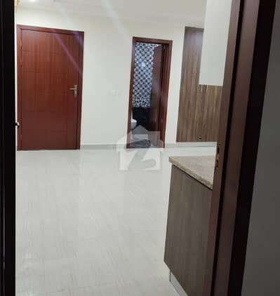 Studio luxury non furnished apartment available for rent in gulberg green Islamabad