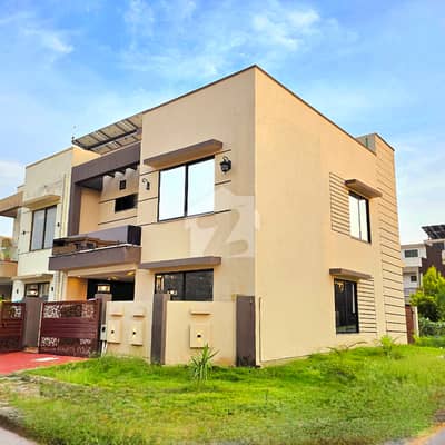 Corner 6 Marla High Quality House For Sale