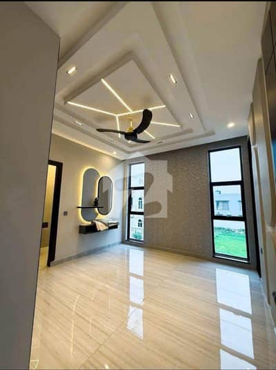 Urgent For Rent 10 Marla Upper Portion In Jasmine Block Bahria Town