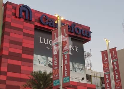 Flat Of 3300 Square Feet In Lucky One Apartment For rent