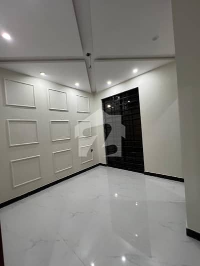 5 Marla Brand New Portion For Rent