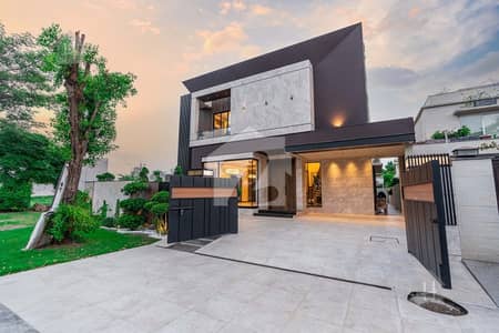 1 KANAL ULTRA LUXURIOUS MODERN DESIGNER HOUSE FOR SALE