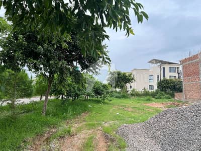 بحریہ انکلیو بحریہ ٹاؤن,اسلام آباد میں 15 مرلہ رہائشی پلاٹ 2.95 کروڑ میں برائے فروخت۔