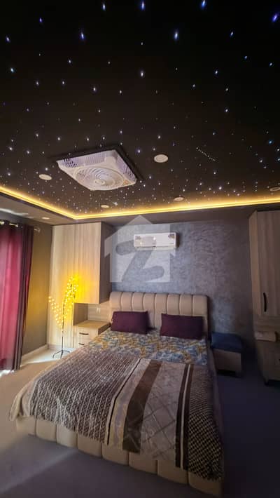 ONE BED FULLY FURNISHED STAR LIGHT APARTMENT FOR SALE AT INVESTOR RATE IN BAHRIA TOWN