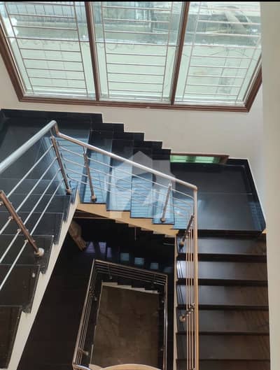 500-Yard Luxury Bungalow for Sale in DHA Phase 8