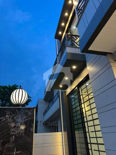 10Marla Brand New House For Sale