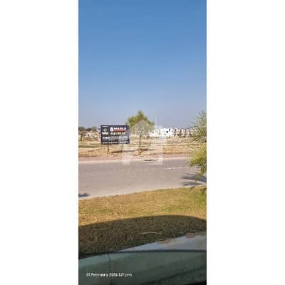 21 Kanal Land With 380 Feet Front 21 Kanal Land With 380 Feet Front