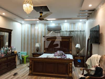 5 MARLA OWNER BUILD HOUSE IN LAWRENCE ROAD