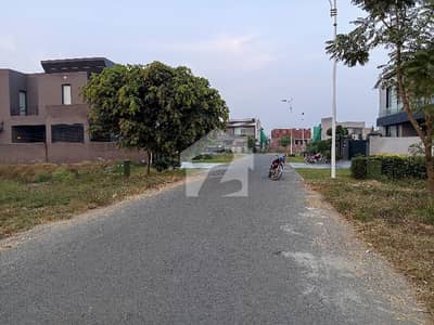 Get Your Hands On Residential Plot In Lahore Best Area Get Your Hands On Residential Plot In Lahore Best Area