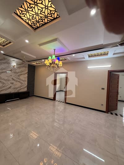 8 MARLA ( 30*60 ) NEW HOUSE FOR SALE In Multi F-17 ISLAMABAD.