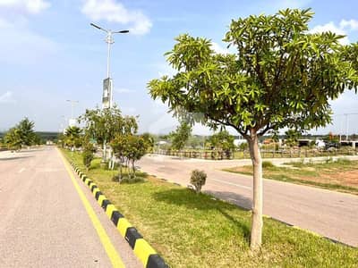 E11 1 multi garden corner lavel plot for sale