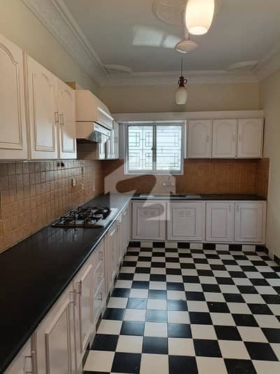 Bon Vista Apartment 4 bedroom D/D Available for Sale in block 2, Clifton