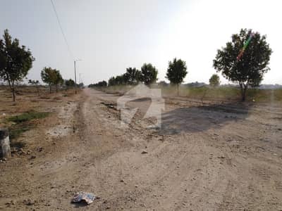 Prime Location 120 Square Yards Residential Plot In Pir Ahmed Zaman Town - Block 1 For sale