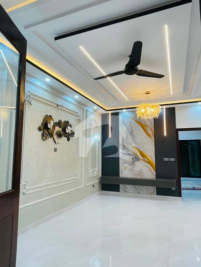 7 Marla Corner House For Sale
