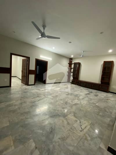 E-11/2 1Kanal Brand New Condition Ground Portion For Rent 3bed With Washroom Drawing Dining Tvl Kichen Servant Room Parking No Gas Electric Metr Sept E-11/2 1Kanal Brand New Condition Ground Portion For Rent 3bed With Washroom Drawing Dining Tvl Kichen Servant Room Parking No Gas Electric Metr Sept