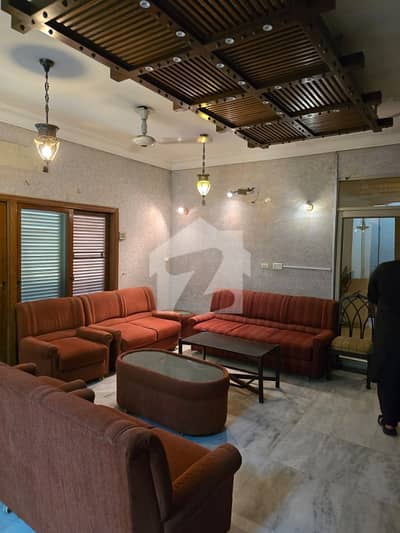 Prime Location 500 Square Yards House Ideally Situated In DHA Phase 4