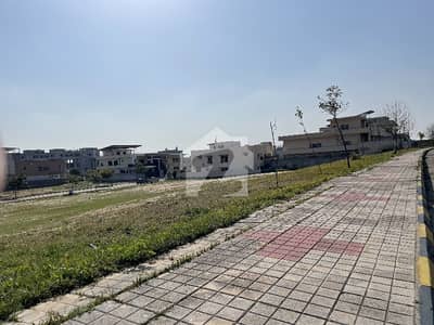 A Executive 1 Kanal Plot, Non Developed A Executive 1 Kanal Plot, Non Developed