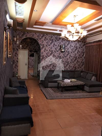 House For Sale 330 Sqyd