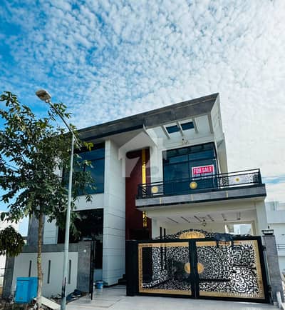 Top City Block D Huouse for sale