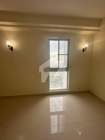 Spacious 3 Bedroom Apartment With Four Bathrooms