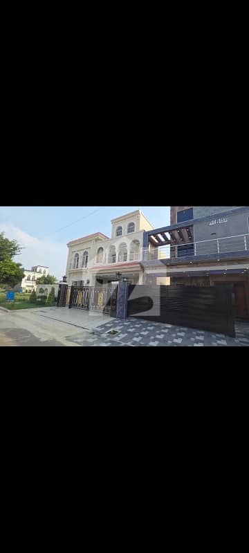 New Lahore city 10 Marla house available for sale