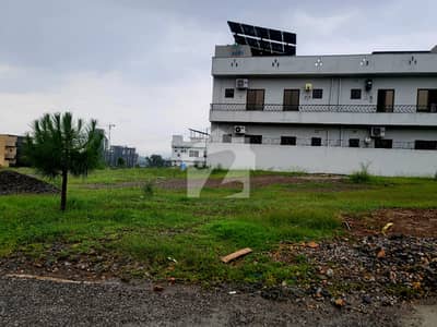 8 Marla Solid plot for sale in Faisal Hills Executive Block l Executive block l Ndc Open Ready For Construction.